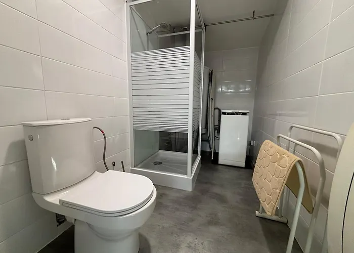 Apartmán 4 Personnes 3 Lits Wifi Parking *