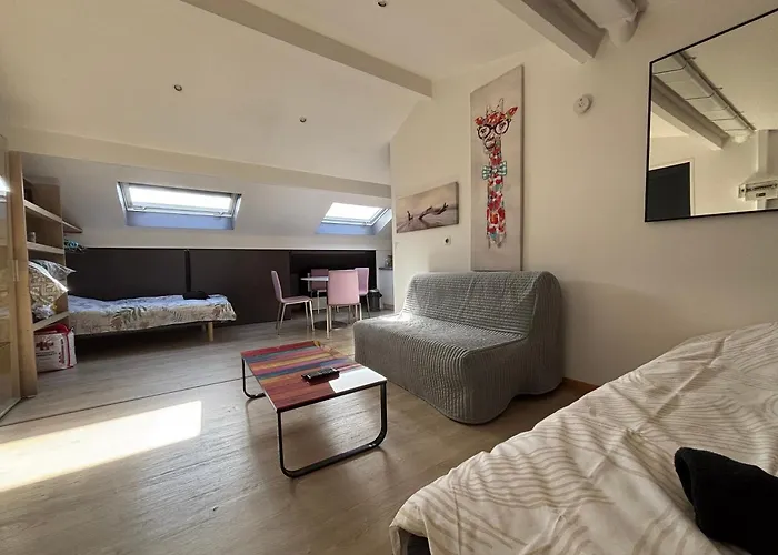 Apartmán 4 Personnes 3 Lits Wifi Parking *